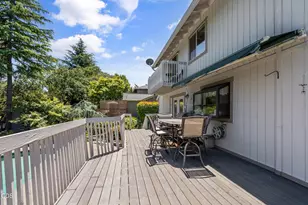 1031 Kristen Dr, Medford, OR 97504 - Photo 40