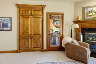 635 7th Fairway Dr, Medford, OR 97504 - Photo 48