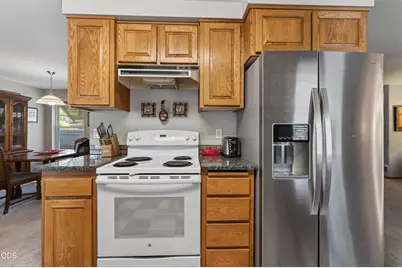 854 SW 23rd Court, Redmond, OR 97756 - Photo 10