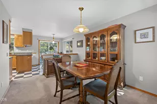 854 SW 23rd Ct, Redmond, OR 97756 - Photo 6
