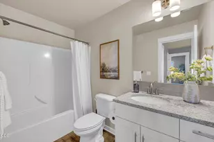 61094 SE Sydney Harbor Dr, Bend, OR 97702 - Photo 26