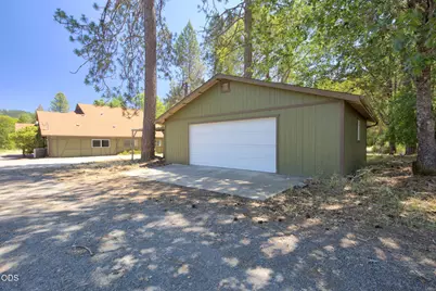 925 Meadow View Drive, Williams, OR 97544 - Photo 52