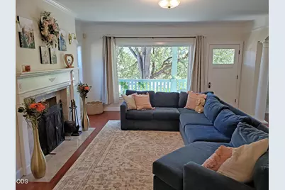 127 4th Avenue, Gold Hill, OR 97525 - Photo 2