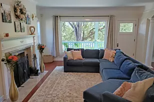 127 4th Ave, Gold Hill, OR 97525 - Photo 2