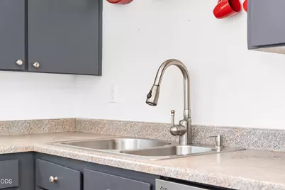 1630 SE Tempest Drive #UNIT 10, Bend, OR 97702 - Photo 10