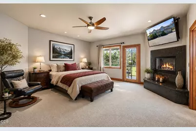 67480 Cloverdale Road, Bend, OR 97703 - Photo 10