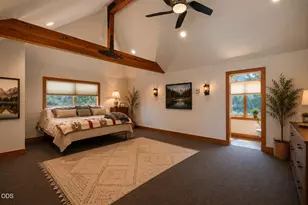 67480 Cloverdale Rd, Bend, OR 97703 - Photo 24