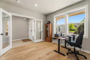 2859 SW 47th St, Redmond, OR 97756 - Photo 18