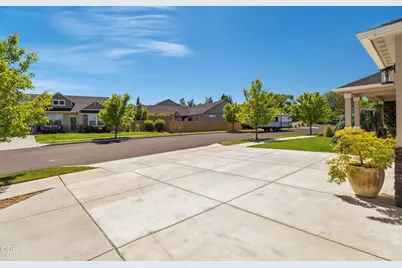 2859 SW 47th Street, Redmond, OR 97756 - Photo 54