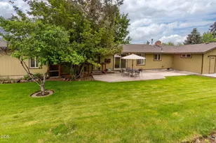 63679 High Standard Dr, Bend, OR 97701 - Photo 22