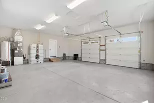 615 NW 89th St, Redmond, OR 97756 - Photo 36