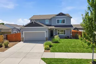 241 NW Monte Vis Ave, Madras, OR 97741 - Photo 2