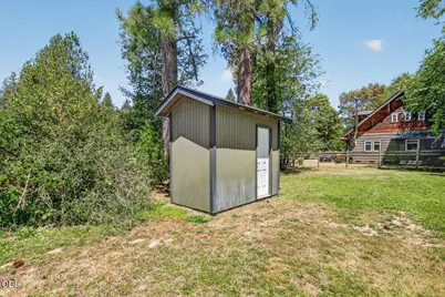 8027 E Evans Creek Road, Rogue River, OR 97537 - Photo 40
