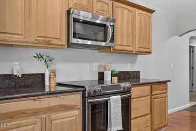 8027 E Evans Creek Road, Rogue River, OR 97537 - Photo 14