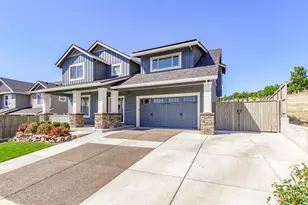 4078 Fieldbrook Ave, Medford, OR 97504 - Photo 2