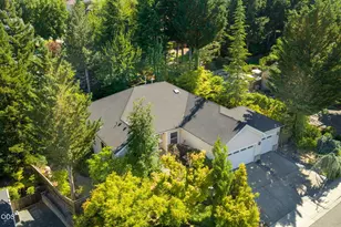 1119 NW Morgan Ln, Grants Pass, OR 97526 - Photo 1