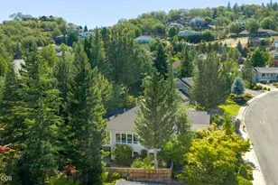 1119 NW Morgan Ln, Grants Pass, OR 97526 - Photo 50
