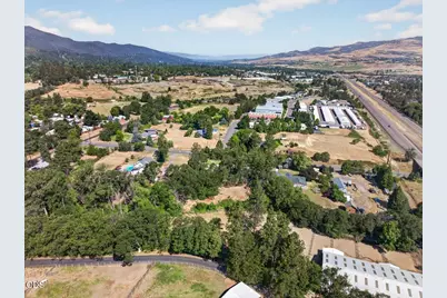 624 Crowson Road, Ashland, OR 97520 - Photo 40