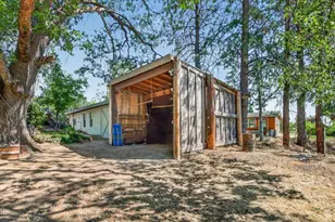 624 Crowson Rd, Ashland, OR 97520 - Photo 32