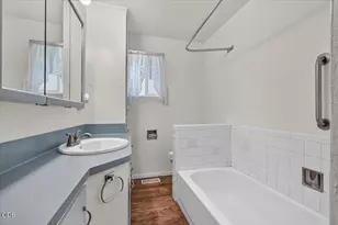624 Crowson Rd, Ashland, OR 97520 - Photo 24