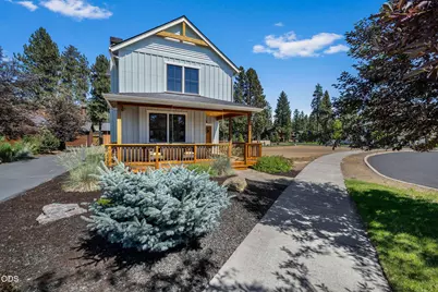 446 S Cottonwood Street, Sisters, OR 97759 - Photo 2