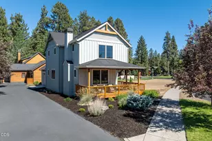 446 S Cottonwood St, Sisters, OR 97759 - Photo 2