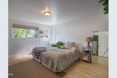 609 E Archwood Drive, Eagle Point, OR 97524 - Photo 8