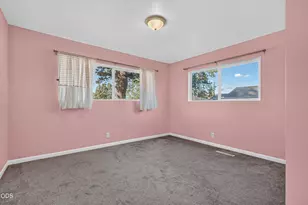 2425 E McAndrews Rd, Medford, OR 97504 - Photo 14