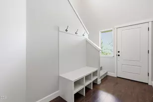 21171 SE Kayla Ct, Bend, OR 97702 - Photo 6