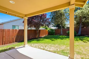 21171 SE Kayla Ct, Bend, OR 97702 - Photo 32