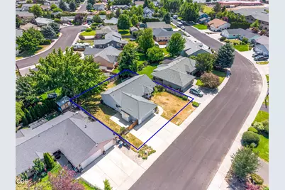 634 NW 22nd Street, Redmond, OR 97756 - Photo 34