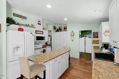 4300 Pleasant Creek Road, Rogue River, OR 97537 - Photo 22