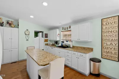 4300 Pleasant Creek Road, Rogue River, OR 97537 - Photo 20