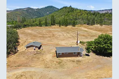 8960 N Applegate Road, Grants Pass, OR 97527 - Photo 32