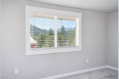 8960 N Applegate Road, Grants Pass, OR 97527 - Photo 12