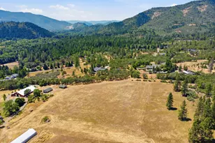 8960 N Applegate Rd, Grants Pass, OR 97527 - Photo 34
