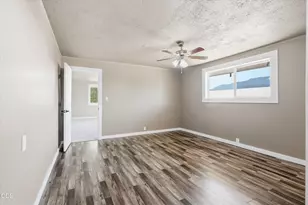 8960 N Applegate Rd, Grants Pass, OR 97527 - Photo 16