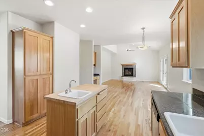 1852 Summer Place, Talent, OR 97540 - Photo 8