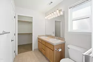 1852 Summer Pl, Talent, OR 97540 - Photo 22