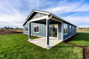 201 SE Peppermint Loop, Culver, OR 97734 - Photo 4