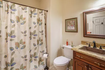 912 Mountain View Drive, Medford, OR 97504 - Photo 18