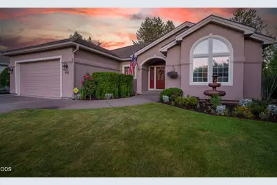 912 Mountain View Drive, Medford, OR 97504 - Photo 1
