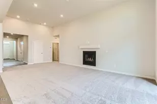 63103 NE Henningsen Pl, Bend, OR 97701 - Photo 22