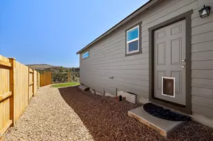 2347 NW Upas Wy, Redmond, OR 97756 - Photo 32