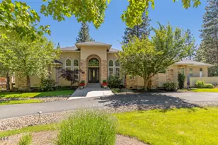 11810 Merganser Rd, Klamath Falls, OR 97601 - Photo 2