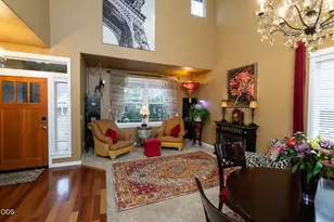 61007 Snowberry Pl, Bend, OR 97702 - Photo 2