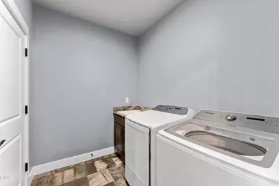2113 SE Kayleigh Way, Grants Pass, OR 97526 - Photo 20