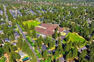 19905 Antler Point Dr, Bend, OR 97702 - Photo 22