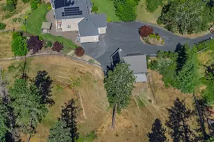 191 Foxwood Dr, Grants Pass, OR 97527 - Photo 60