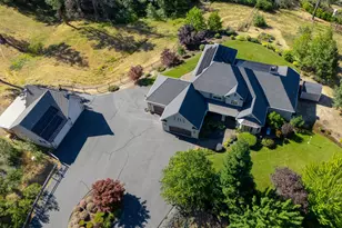 191 Foxwood Dr, Grants Pass, OR 97527 - Photo 8